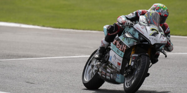DAVIES COMES BACK AND GETS THE MOST OUT OF DONINGTON PARK!